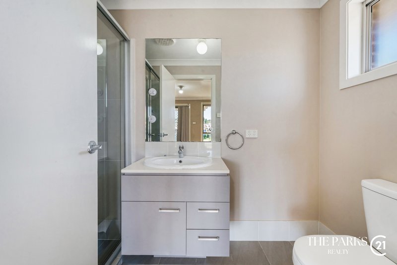Photo - 1 Bonython Avenue, Middleton Grange NSW 2171 - Image 14