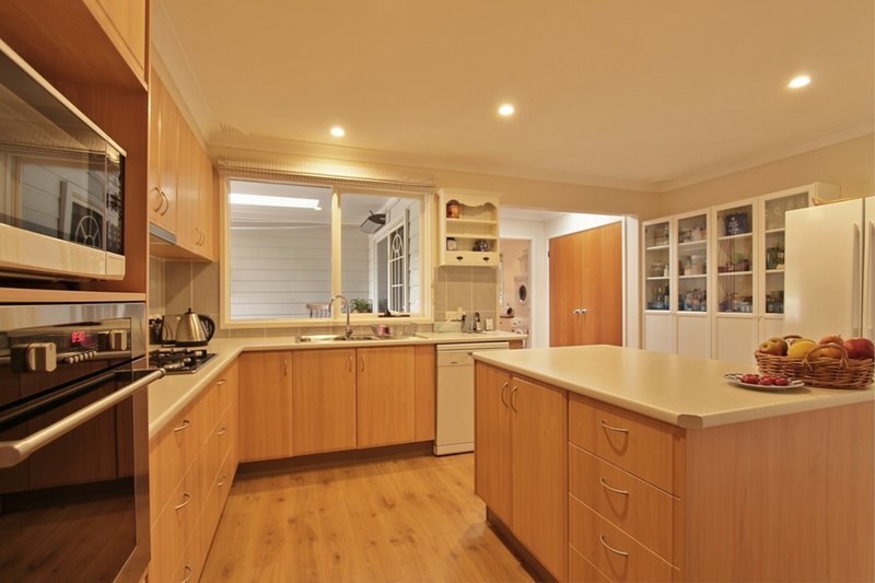 Photo - 1 Boronia Road, Wentworth Falls NSW 2782 - Image 6