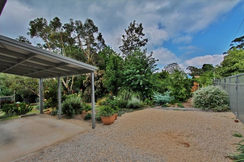 Photo - 1 Boronia Road, Wentworth Falls NSW 2782 - Image 10