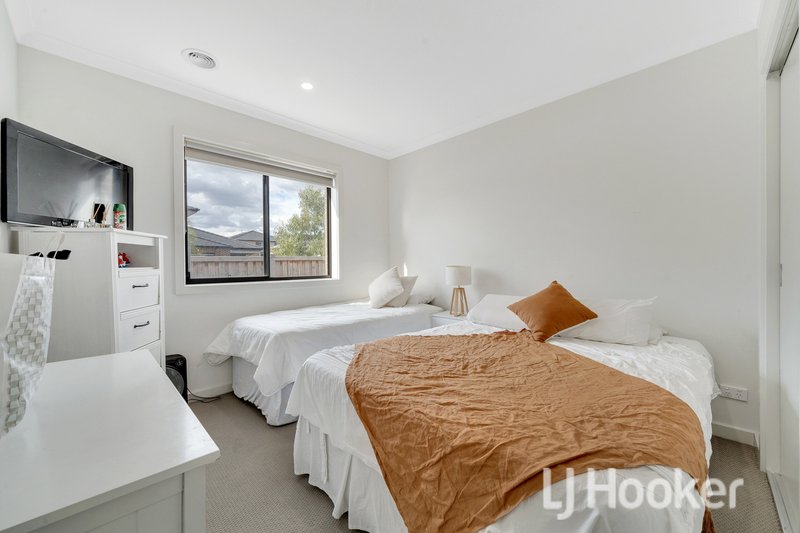 Photo - 1 Bossini Street, Truganina VIC 3029 - Image 10