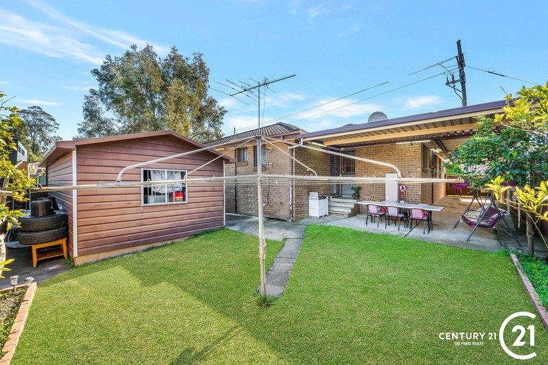 Photo - 1 Bossley Road, Bossley Park NSW 2176 - Image 10