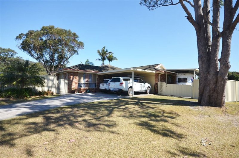 1 Botanic Drive, Laurieton NSW 2443