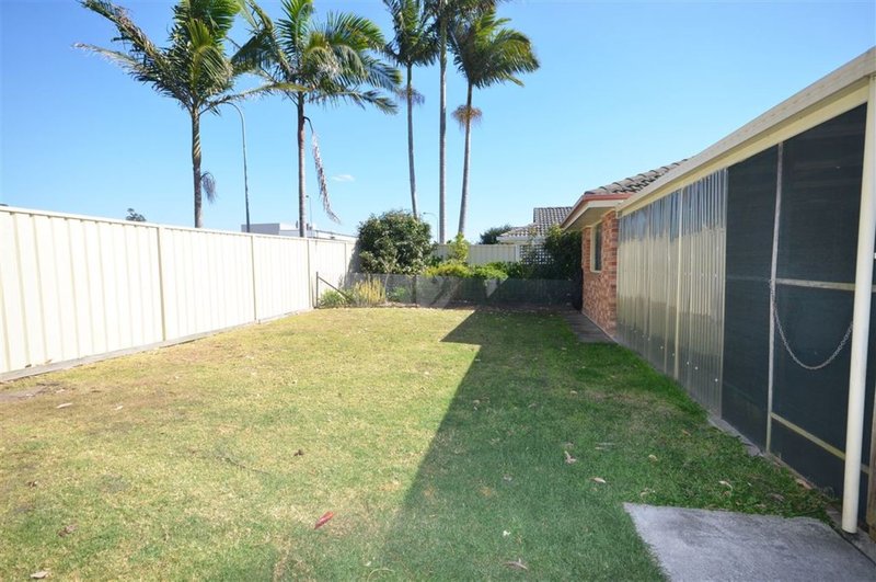 Photo - 1 Botanic Drive, Laurieton NSW 2443 - Image 10