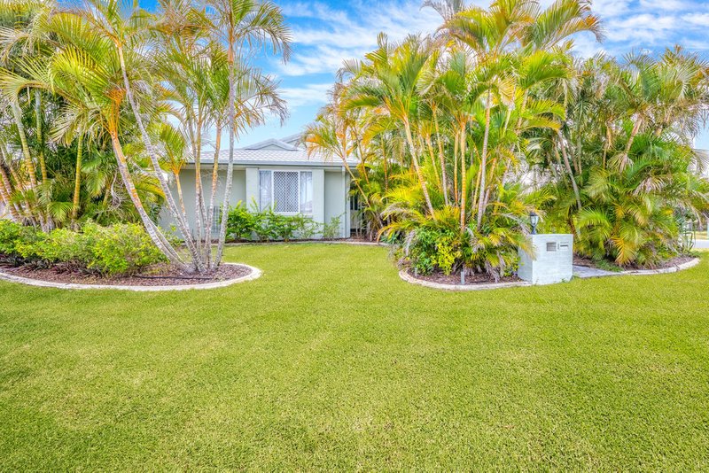 1 Bow Court, Banksia Beach QLD 4507