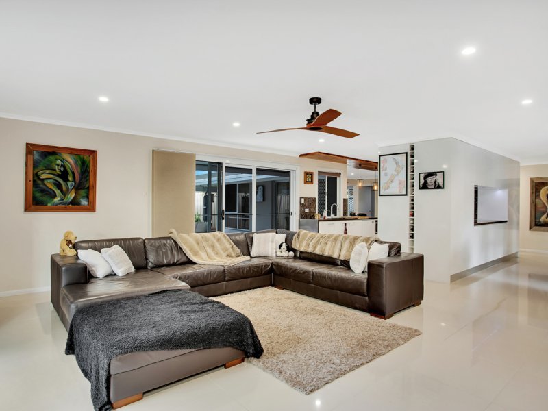 Photo - 1 Branston Court, Nerang QLD 4211 - Image 1