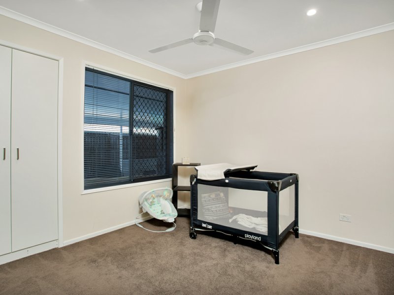 Photo - 1 Branston Court, Nerang QLD 4211 - Image 6