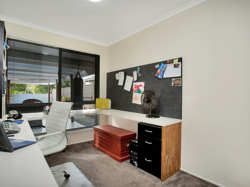 Photo - 1 Branston Court, Nerang QLD 4211 - Image 7