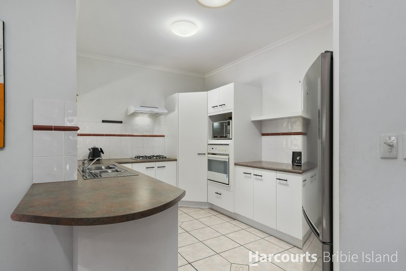 Photo - 1 Bream Court, Sandstone Point QLD 4511 - Image 10