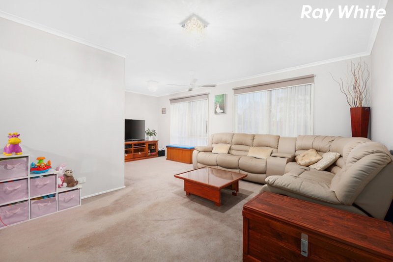 Photo - 1 Brentwood Drive, Cranbourne North VIC 3977 - Image 2