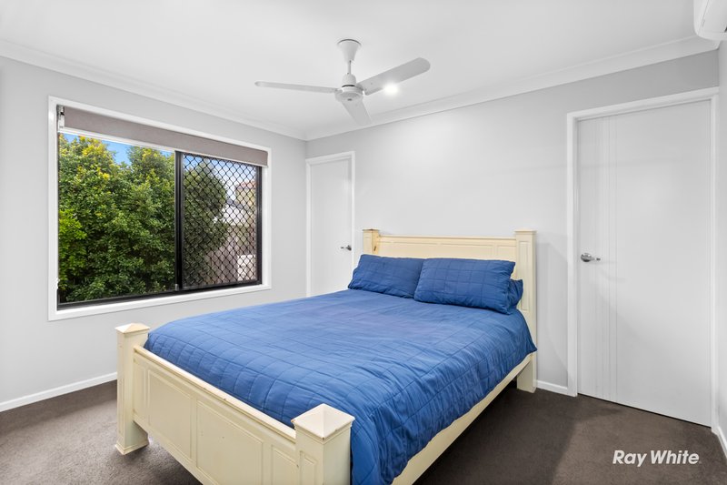 Photo - 1 Brigalow Place, Lammermoor QLD 4703 - Image 4