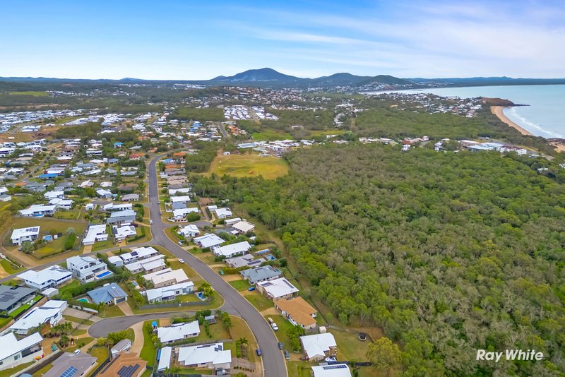 Photo - 1 Brigalow Place, Lammermoor QLD 4703 - Image 21