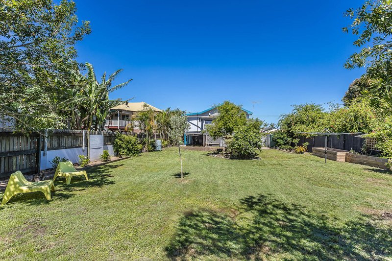 Photo - 1 Bright Avenue, Clontarf QLD 4019 - Image 1