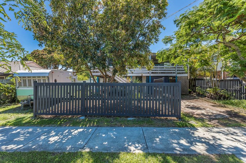 Photo - 1 Bright Avenue, Clontarf QLD 4019 - Image 17