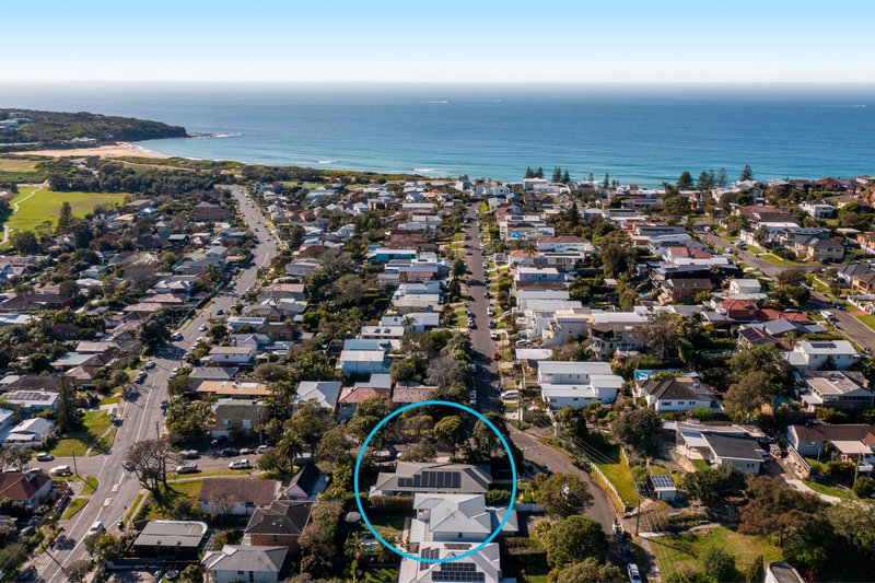 Photo - 1 Brighton Street, Curl Curl NSW 2096 - Image 7