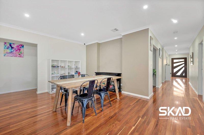 Photo - 1 Brio Drive, Craigieburn VIC 3064 - Image 3