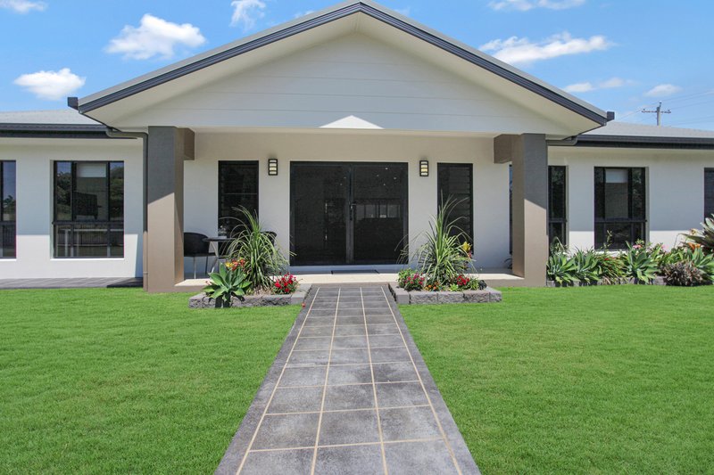 Photo - 1 Brooksfield Drive, Sarina Beach QLD 4737 - Image 3