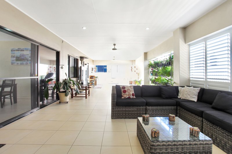 Photo - 1 Brooksfield Drive, Sarina Beach QLD 4737 - Image 21