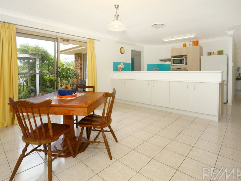 Photo - 1 Brora Court, Merrimac QLD 4226 - Image 8