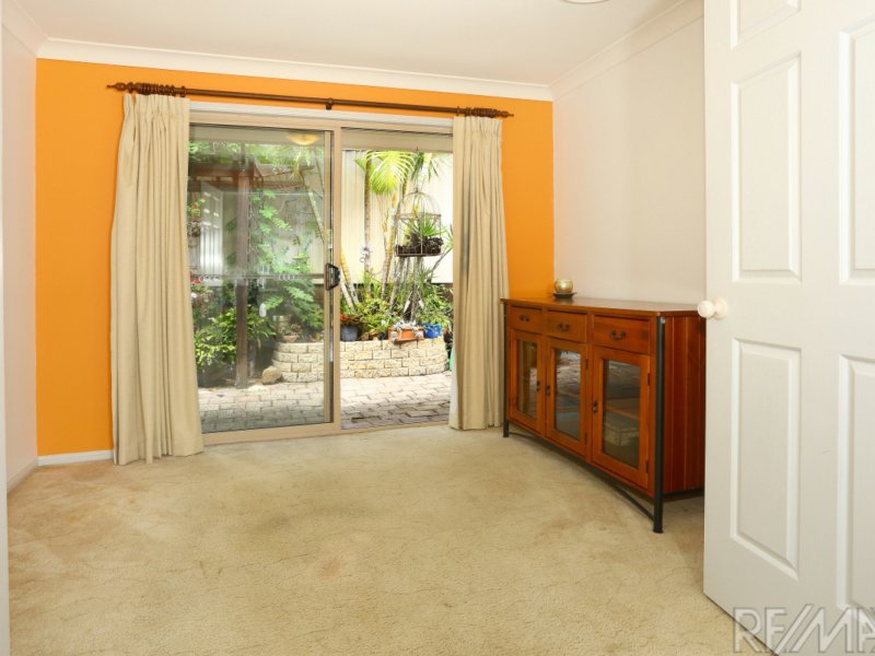 Photo - 1 Brora Court, Merrimac QLD 4226 - Image 13