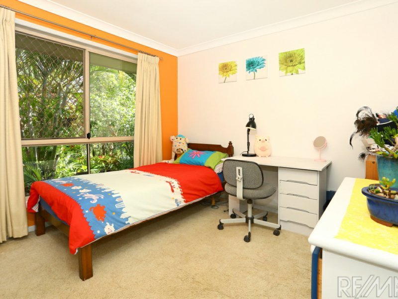 Photo - 1 Brora Court, Merrimac QLD 4226 - Image 15