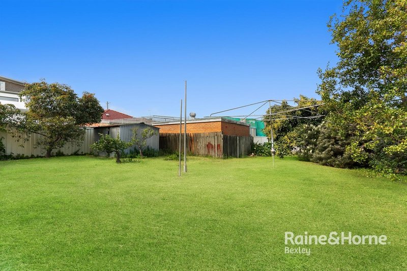 Photo - 1 Bruce Street, Bexley NSW 2207 - Image 3