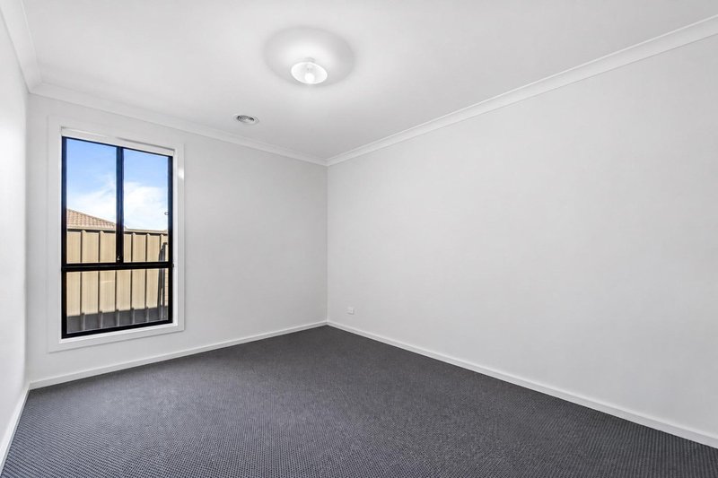 Photo - 1 Buchanan Drive, Huntly VIC 3551 - Image 6