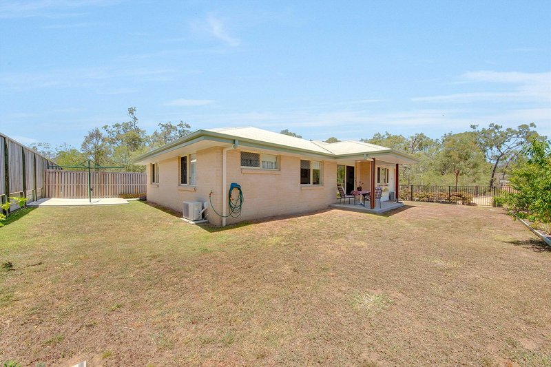 Photo - 1 Bulimba Street, Tannum Sands QLD 4680 - Image 13