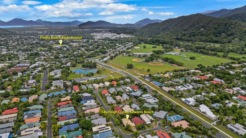 Photo - 1 Burleigh Close, Kewarra Beach QLD 4879 - Image 4
