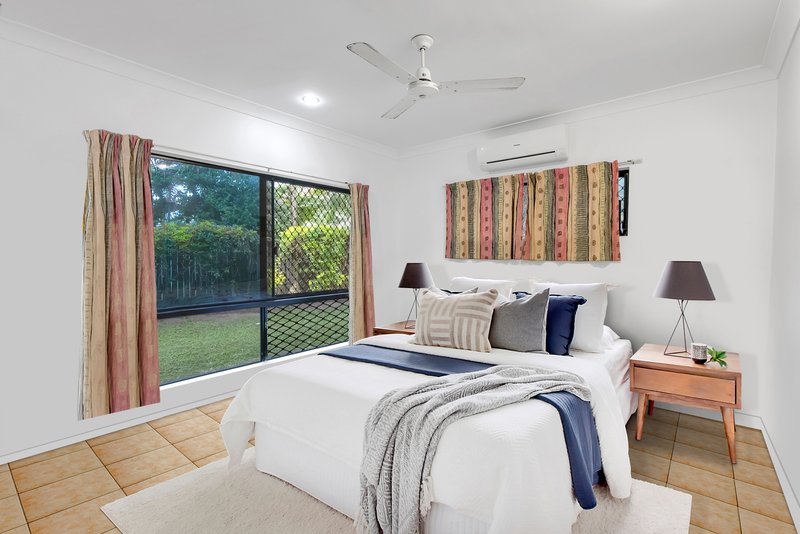 Photo - 1 Burleigh Close, Kewarra Beach QLD 4879 - Image 7
