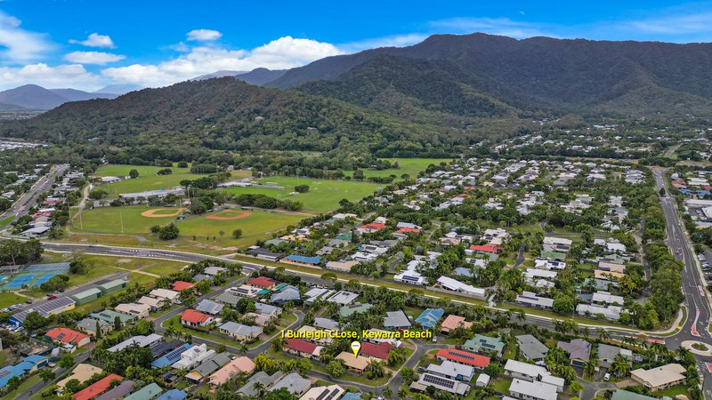 Photo - 1 Burleigh Close, Kewarra Beach QLD 4879 - Image 17
