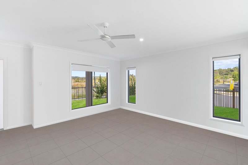 Photo - 1 Burleigh Lane, South Ripley QLD 4306 - Image 5