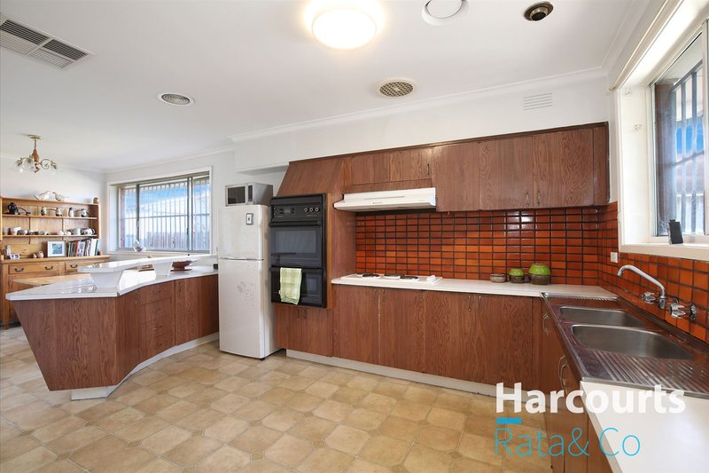 Photo - 1 Burwood Court, Thomastown VIC 3074 - Image 5