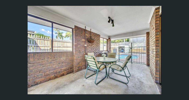 Photo - 1 Buscall Court, Sinnamon Park QLD 4073 - Image 14