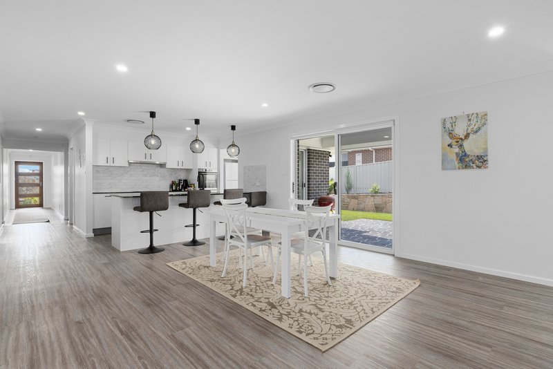 Photo - 1 Cadell Place, Yass NSW 2582 - Image 4