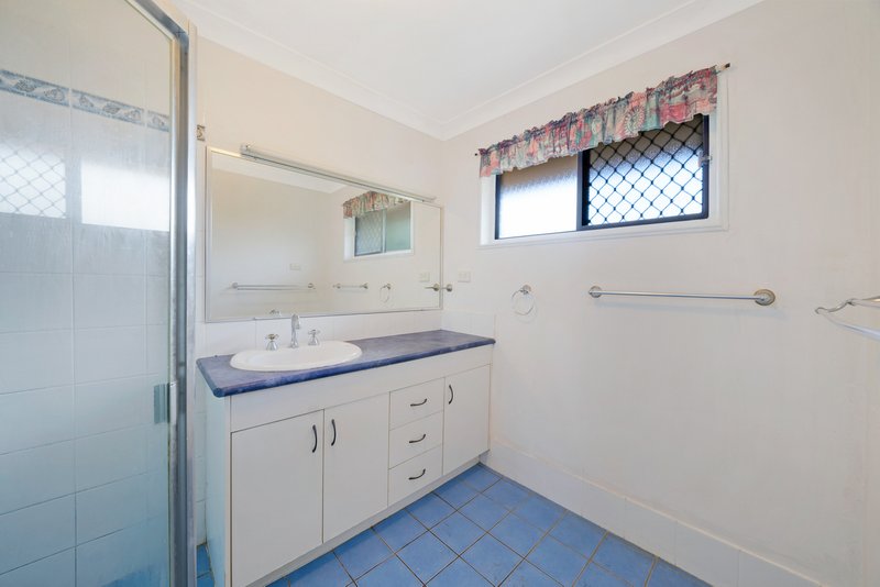 Photo - 1 Cahill Street, Strathpine QLD 4500 - Image 11