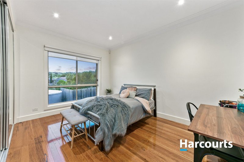 Photo - 1 Cambridge Drive, Berwick VIC 3806 - Image 20