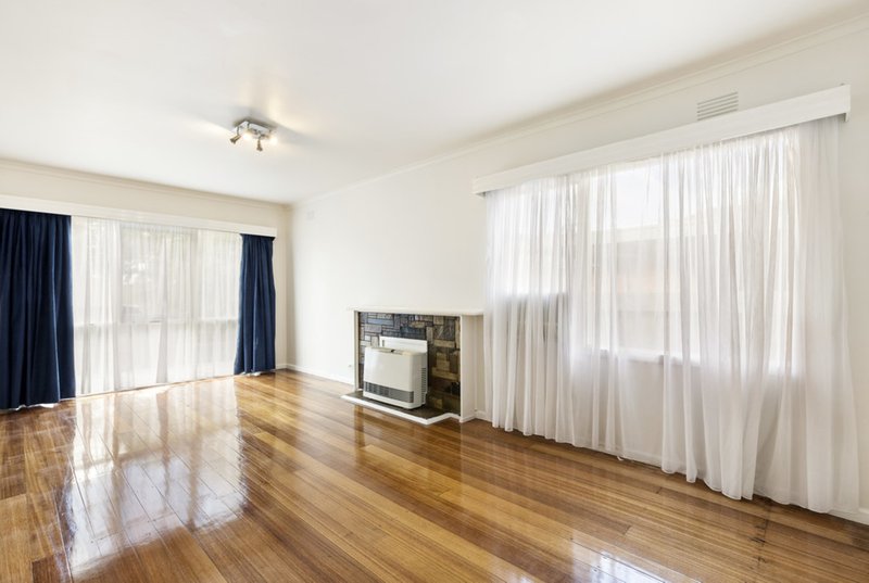 Photo - 1 Cambro Road, Clayton VIC 3168 - Image 4