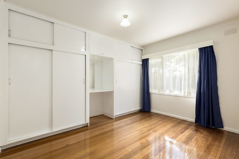 Photo - 1 Cambro Road, Clayton VIC 3168 - Image 6