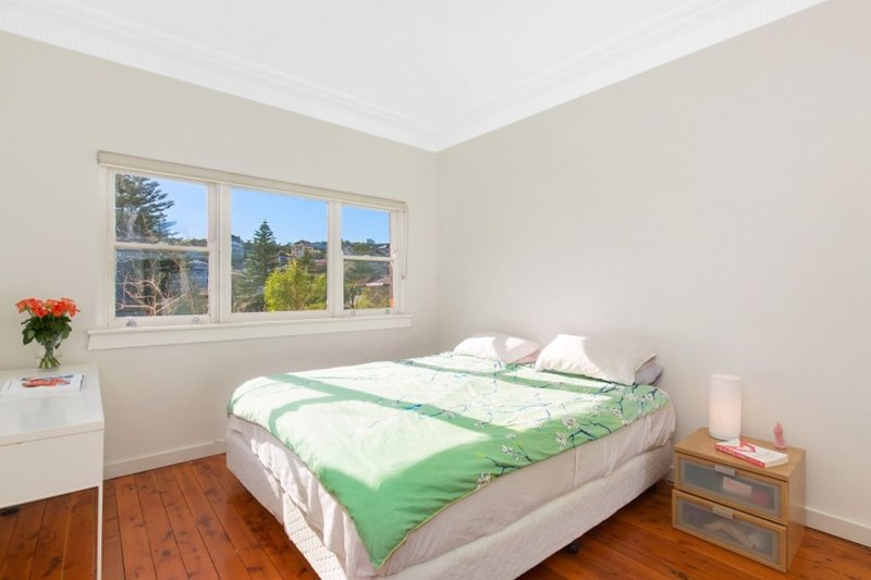 Photo - 1 Cameron Avenue, Manly NSW 2095 - Image 3