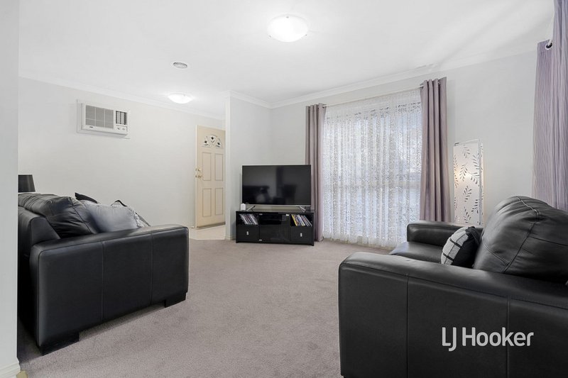 Photo - 1 Canonbury Circle, Seabrook VIC 3028 - Image 4