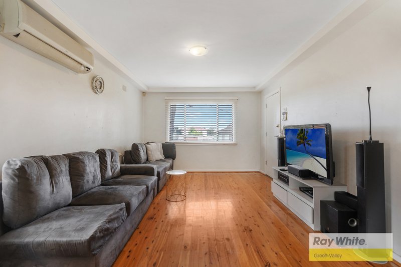 Photo - 1 Canowie Place, Busby NSW 2168 - Image 4