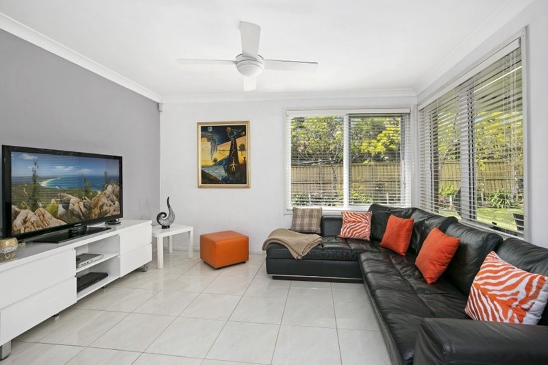 Photo - 1 Capra Place, Castle Hill NSW 2154 - Image 3