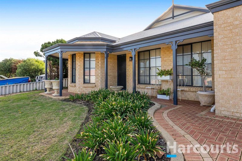 Photo - 1 Caravel Way, Halls Head WA 6210 - Image 5