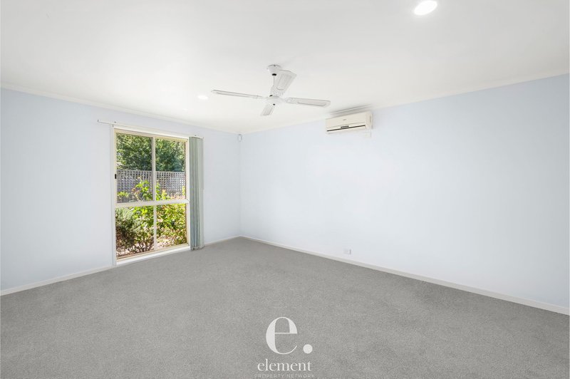 Photo - 1 Carbine Drive, St Albans Park VIC 3219 - Image 5