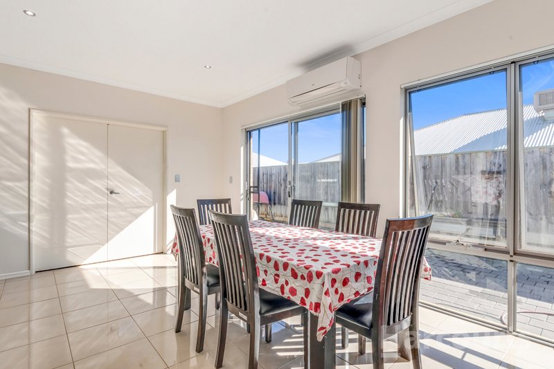 Photo - 1 Carbon Street, Yanchep WA 6035 - Image 10