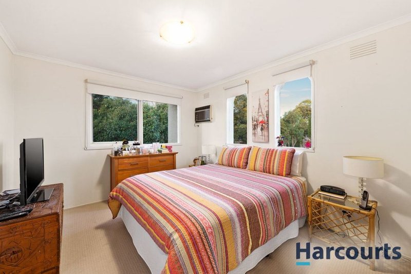 Photo - 1 Carisbrooke Court, Wantirna VIC 3152 - Image 6