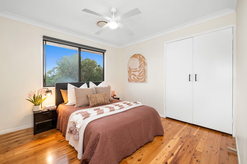 Photo - 1 Carnarvon Court, Everton Hills QLD 4053 - Image 6