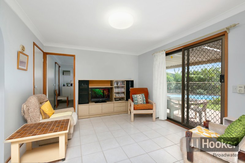 Photo - 1 Carrumbella Drive (32 Melbourne Road) , Arundel QLD 4214 - Image 8