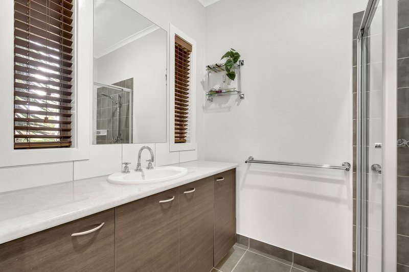 Photo - 1 Cascade Terrace, Craigieburn VIC 3064 - Image 14