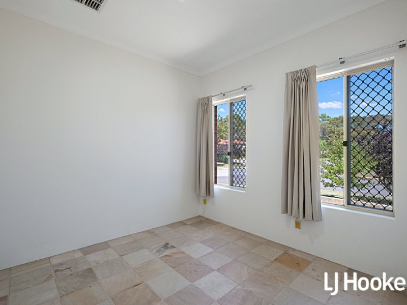 Photo - 1 Casey Close, Canning Vale WA 6155 - Image 7